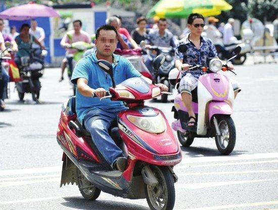 江蘇：@淮陰人，下(xià)月起騎電動車務必做到四點！